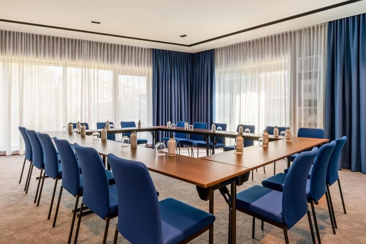 ****  Geneva Marriott Hotel Meyrin Suiza
