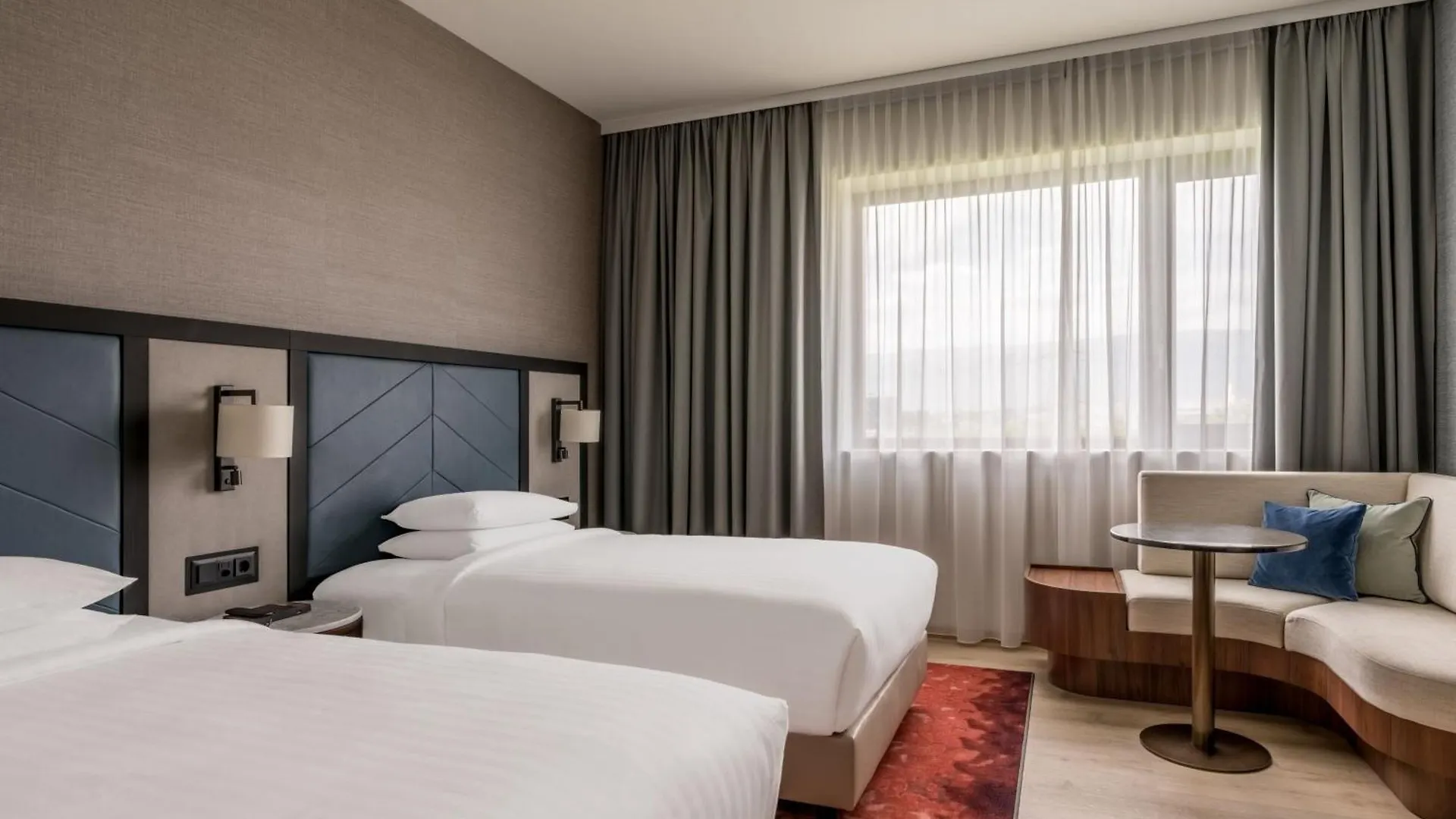 Geneva Marriott Hotel Meyrin 4*,  Suiza