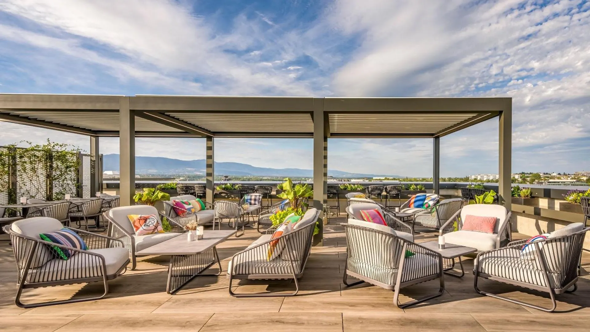 ****  Geneva Marriott Hotel Meyrin Suiza